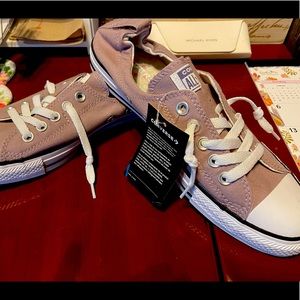 Converse Shoreline slip ons
